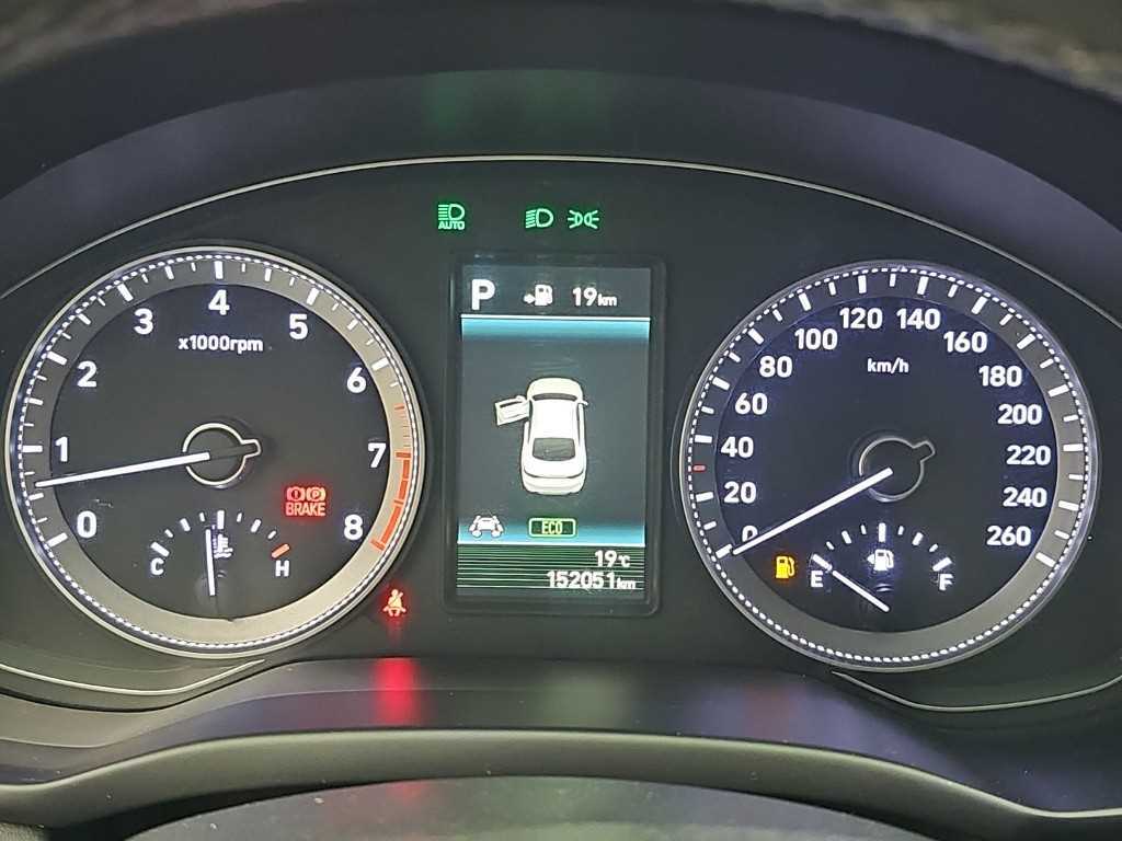 Hyundai Grandeur — photo 06