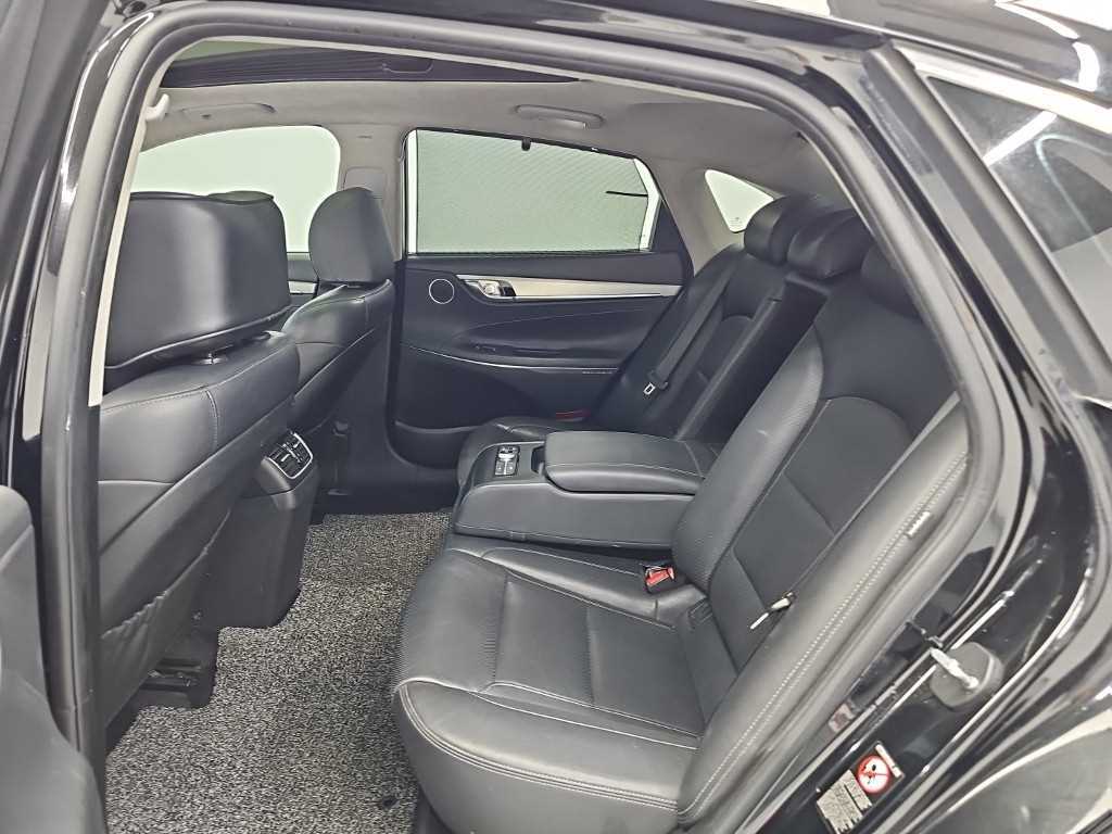 Hyundai Grandeur — photo 12