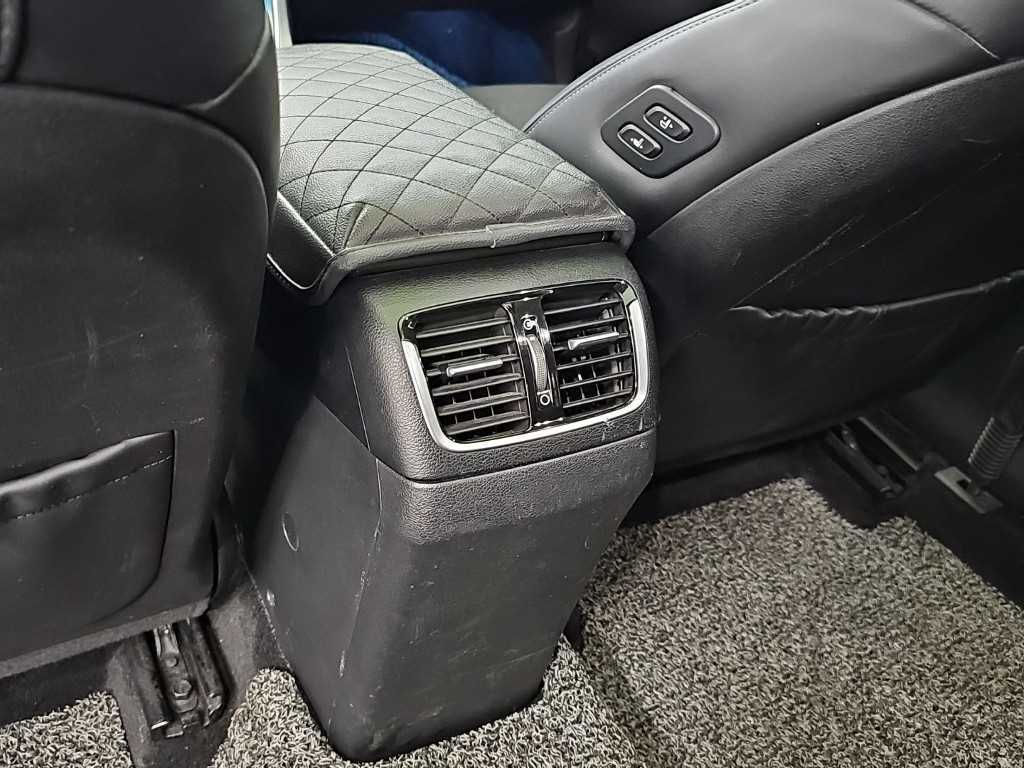 Hyundai Grandeur — photo 13