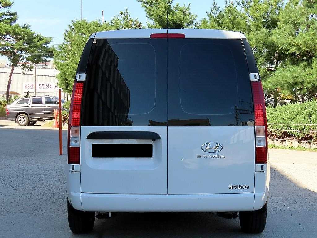 Hyundai Staria — photo 04