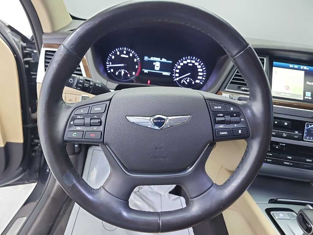 Genesis G80 — photo 09