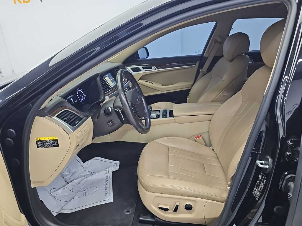 Genesis G80 — photo 11