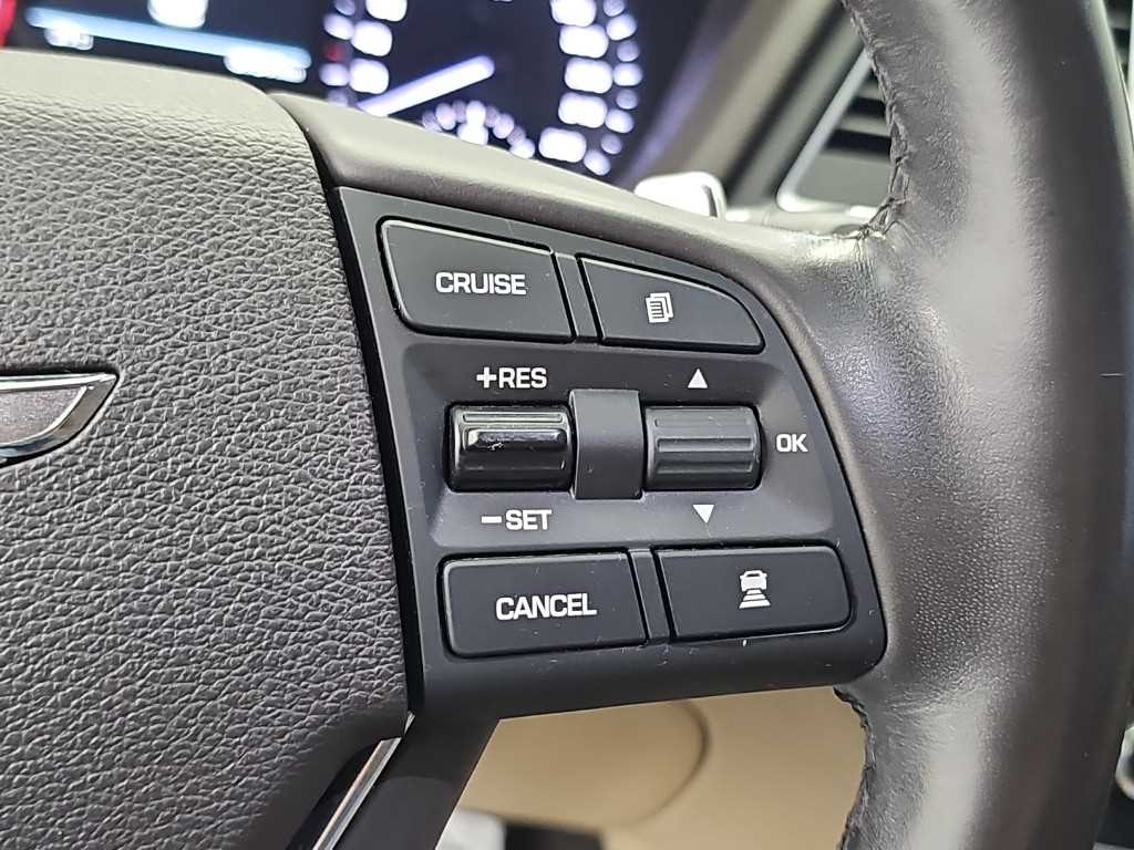 Genesis G80 — photo 17
