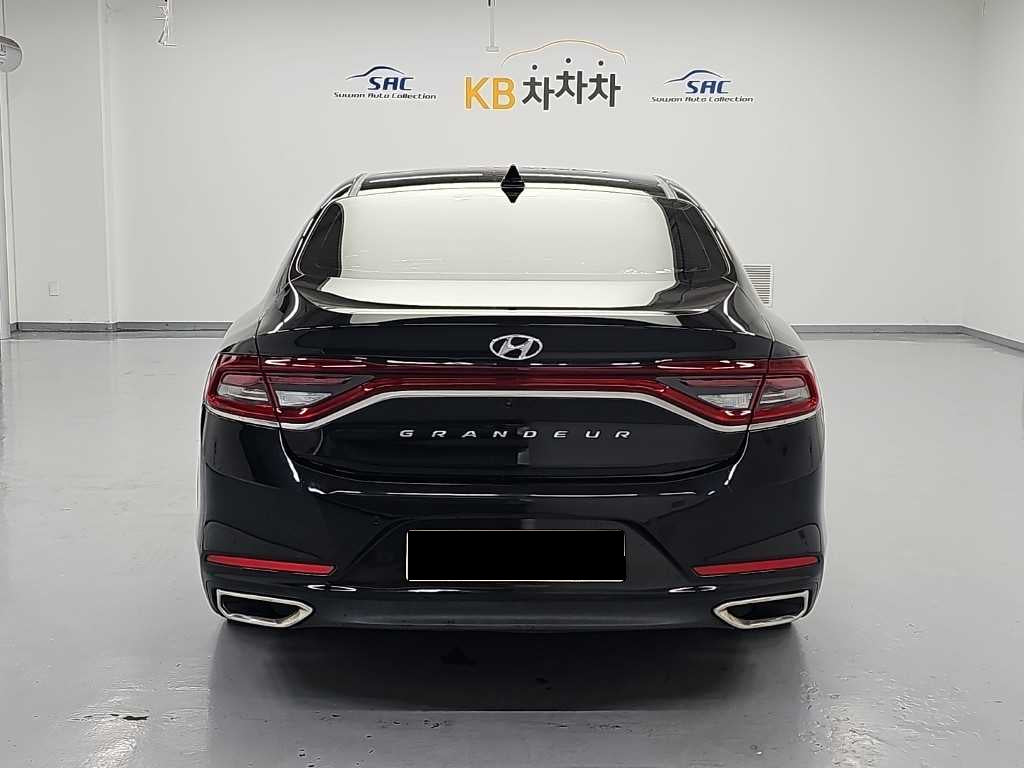Hyundai Grandeur — photo 03