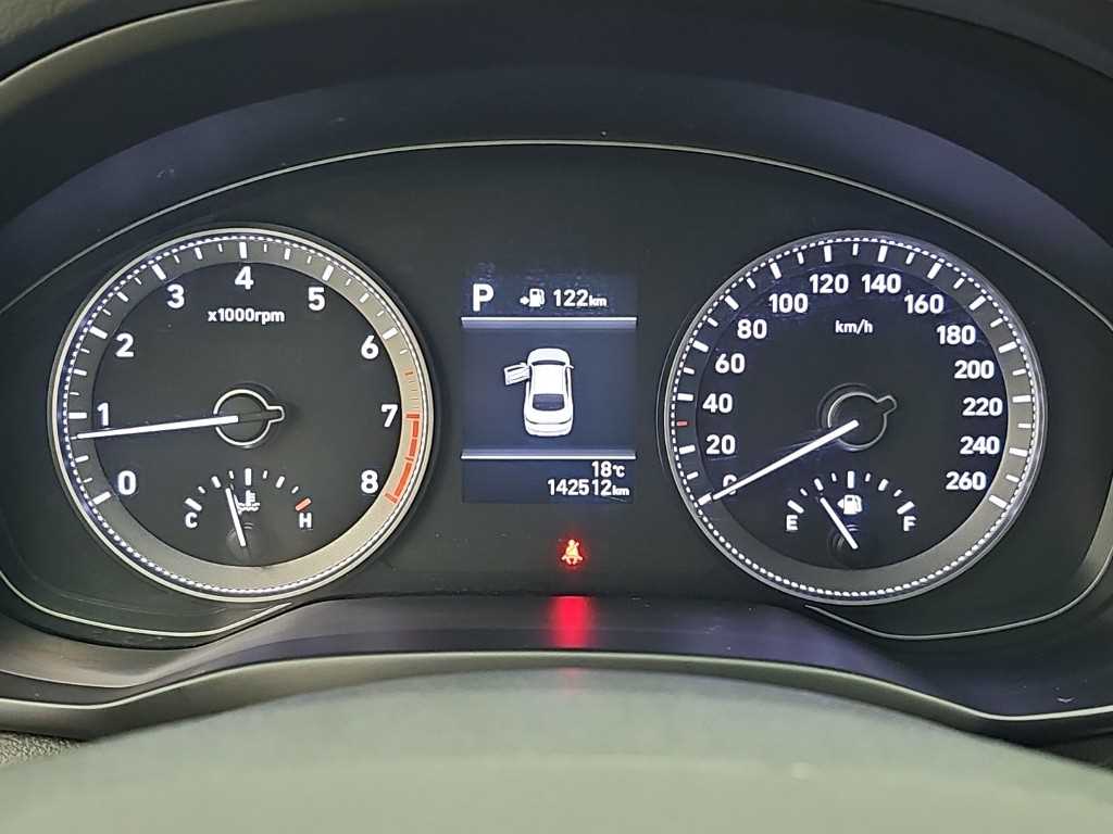 Hyundai Grandeur — photo 06