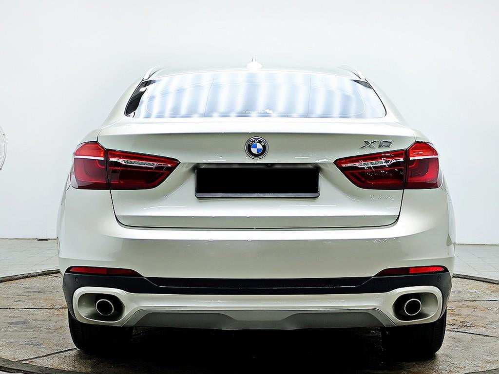 BMW X6 — photo 03