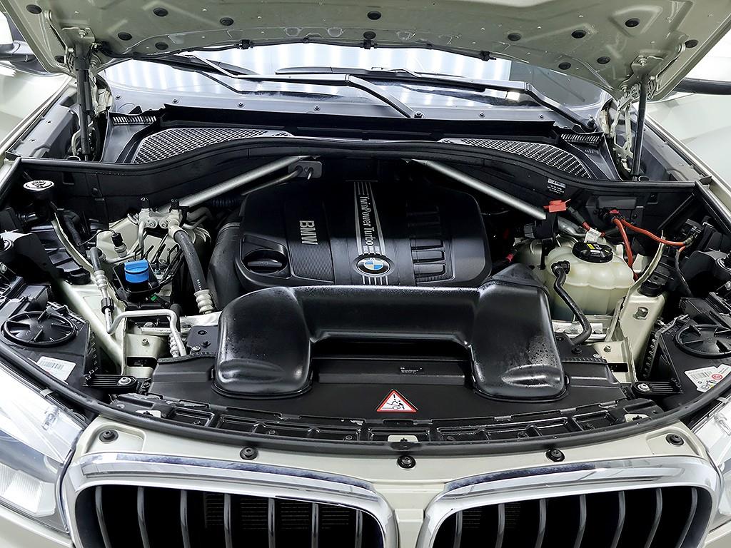 BMW X6 — photo 07