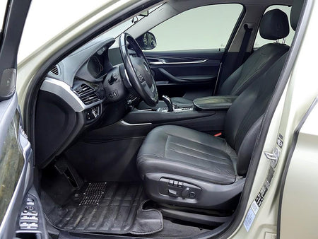 BMW X6 — photo 11