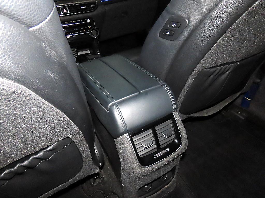 Kia K7 — photo 15