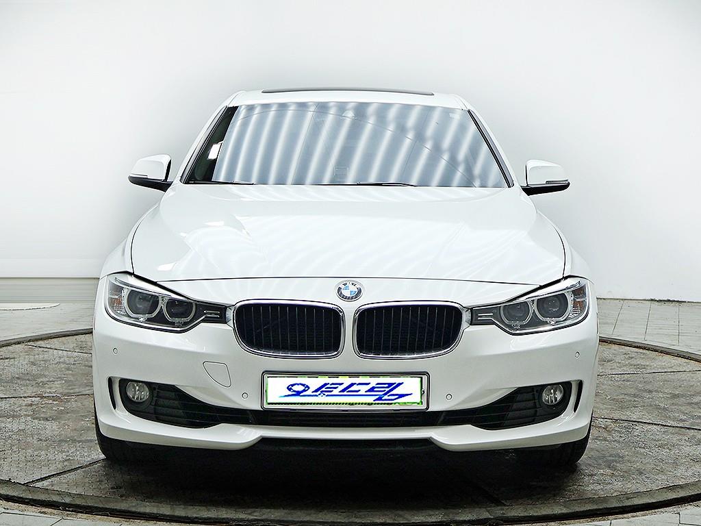 BMW 3-Series — photo 01