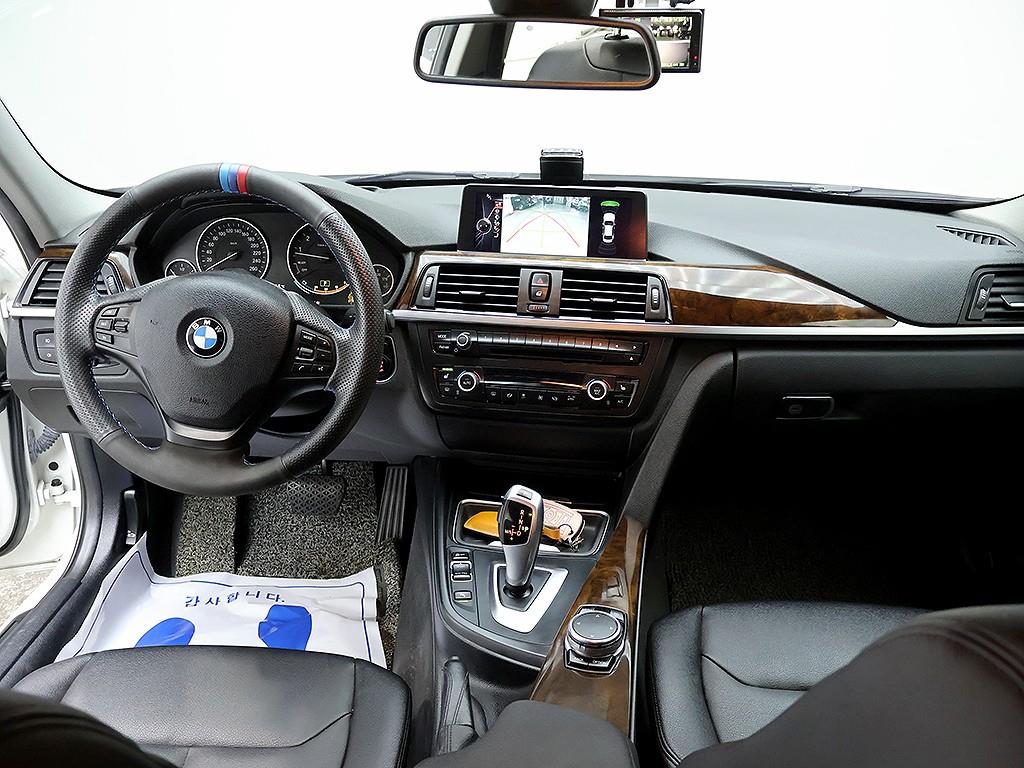 BMW 3-Series — photo 05