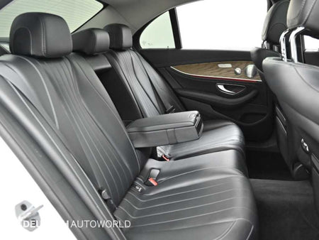 Mercedes-Benz E-Class — photo 12