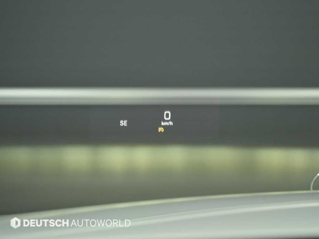 Mercedes-Benz E-Class — photo 17