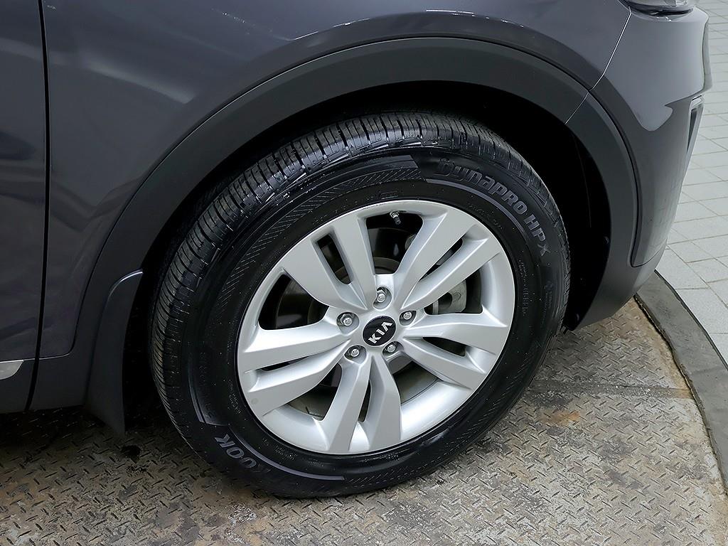 Kia Sorento — photo 08