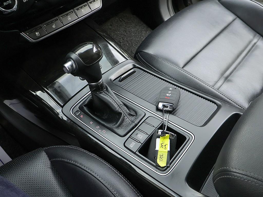 Kia Sorento — photo 10