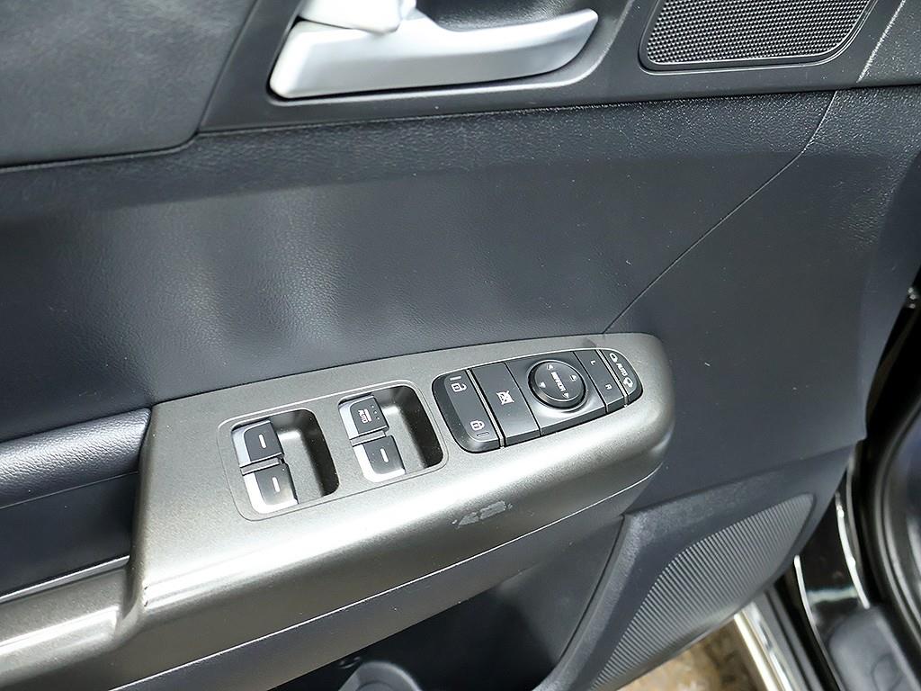 Kia Sportage — photo 13