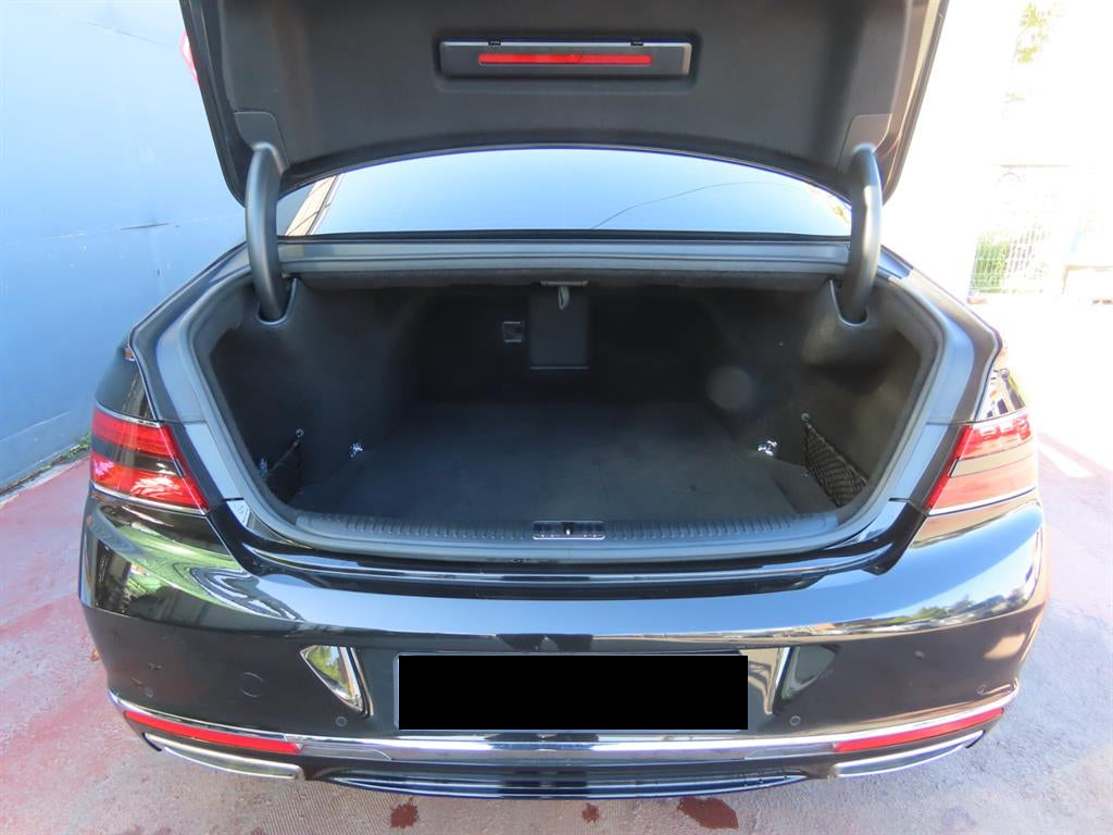 Genesis G90 — photo 05