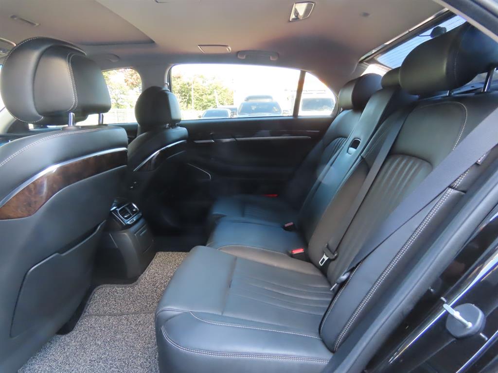 Genesis G90 — photo 06