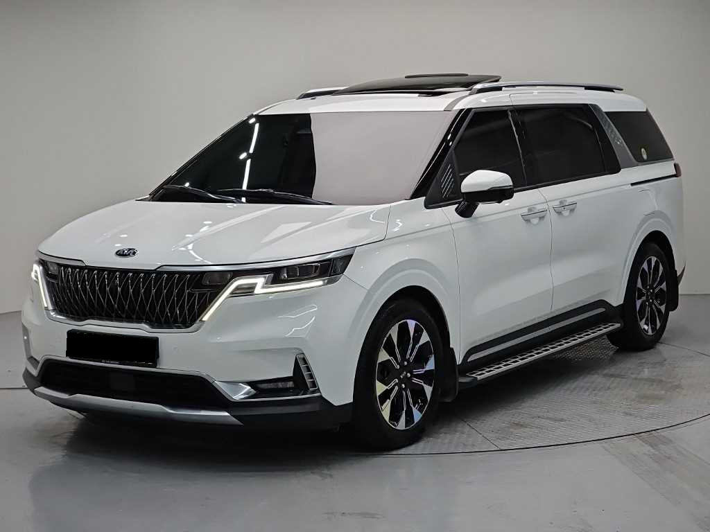 Kia Carnival — photo 01