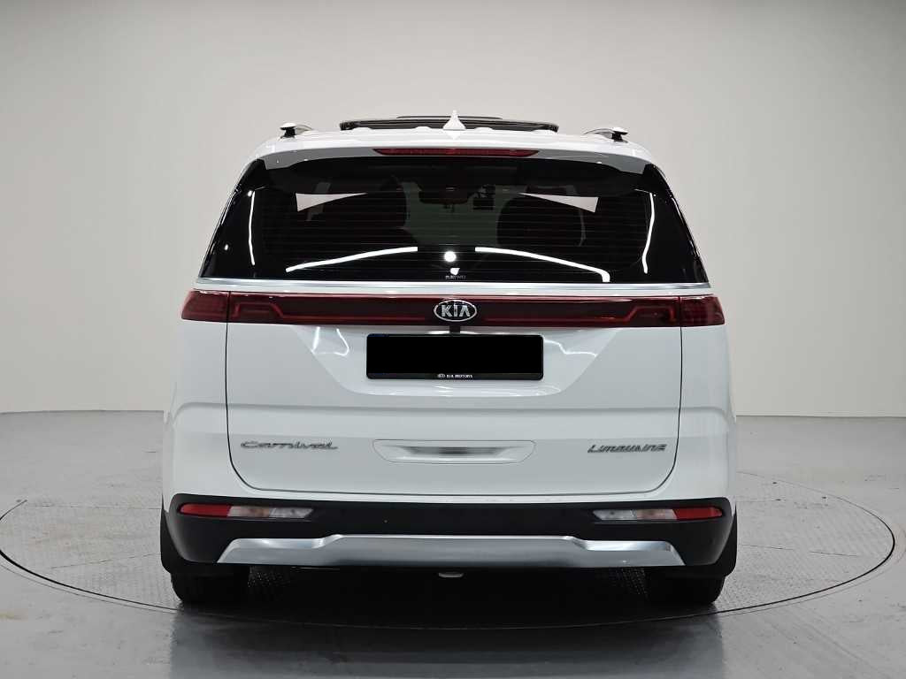 Kia Carnival — photo 03