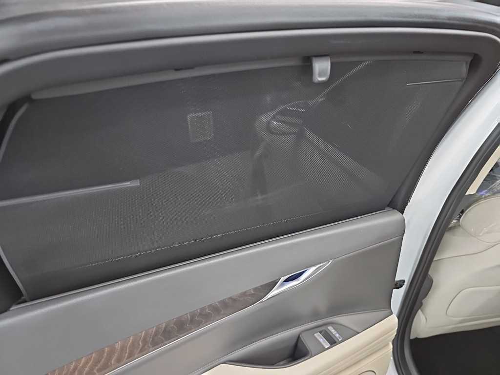 Genesis G80 — photo 13
