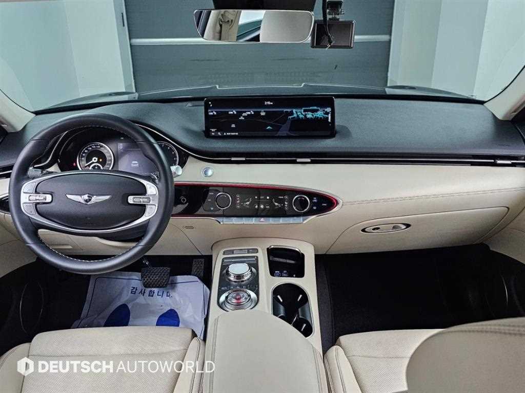 Genesis GV70 — photo 07