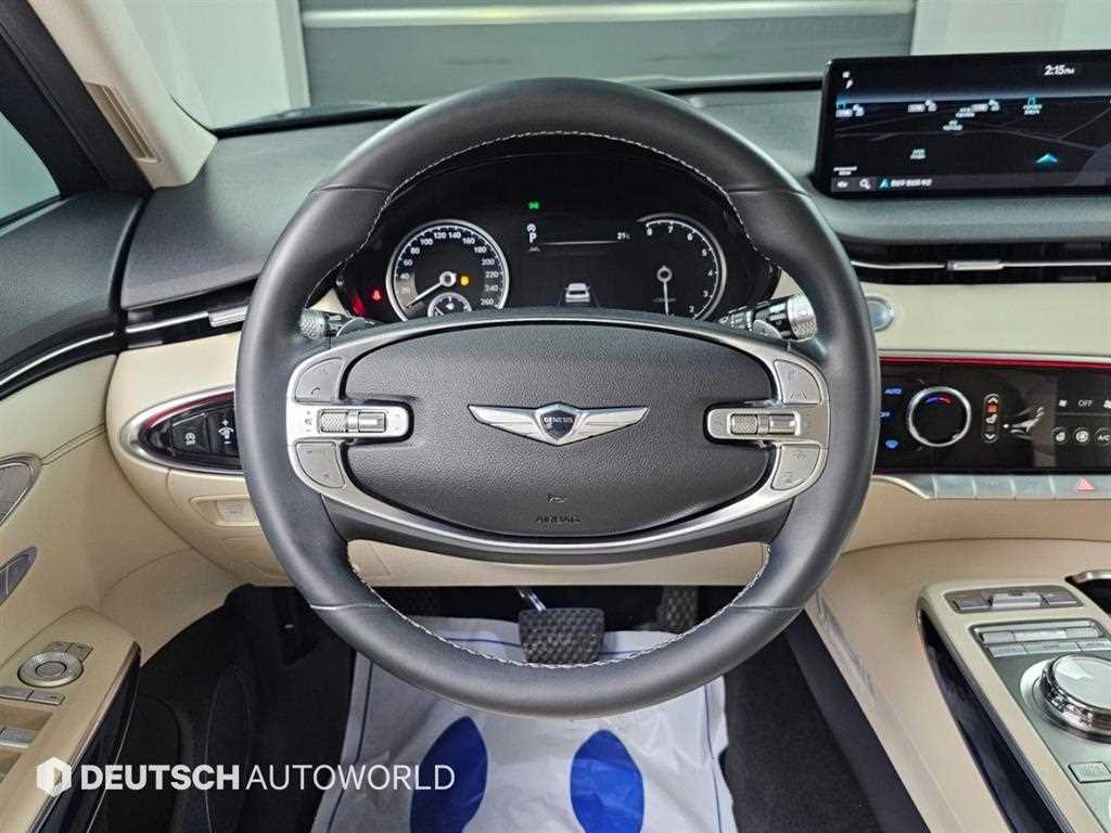 Genesis GV70 — photo 12