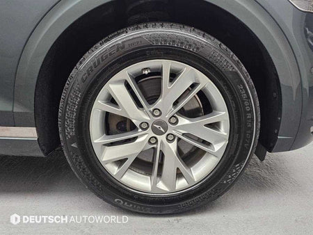 Genesis GV70 — photo 19