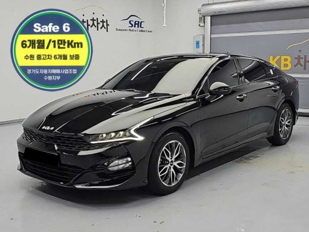Kia K5 — photo 01