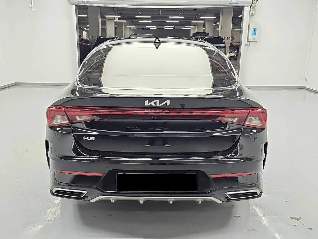 Kia K5 — photo 03