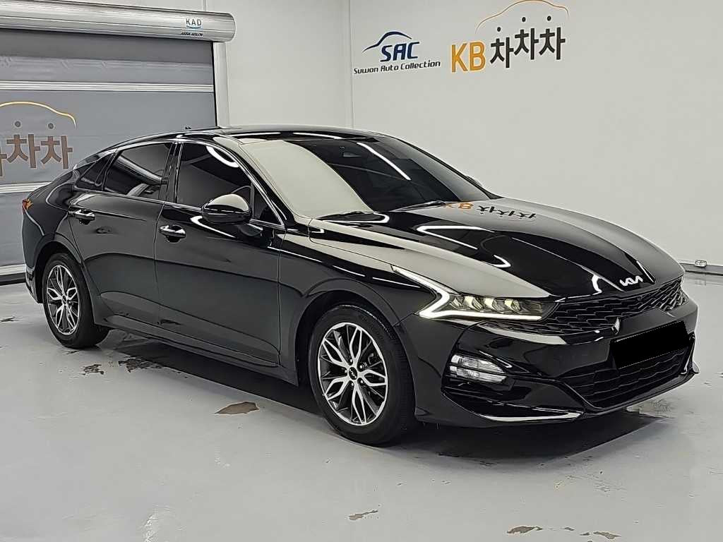 Kia K5 — photo 04