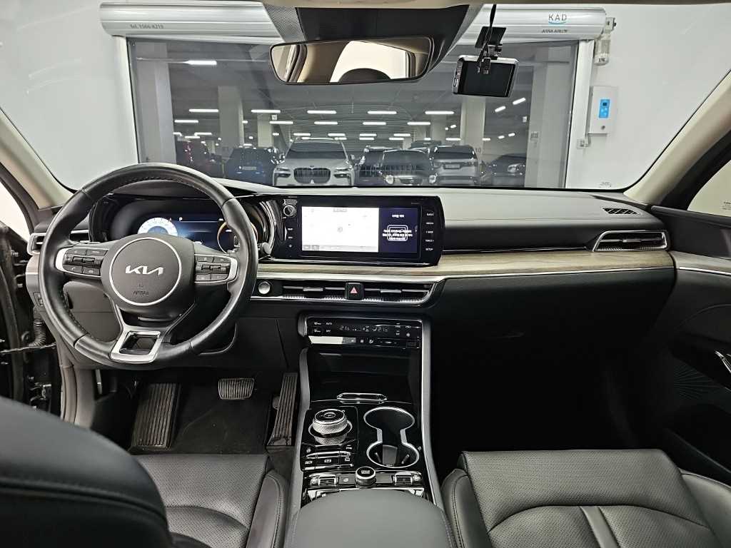 Kia K5 — photo 07