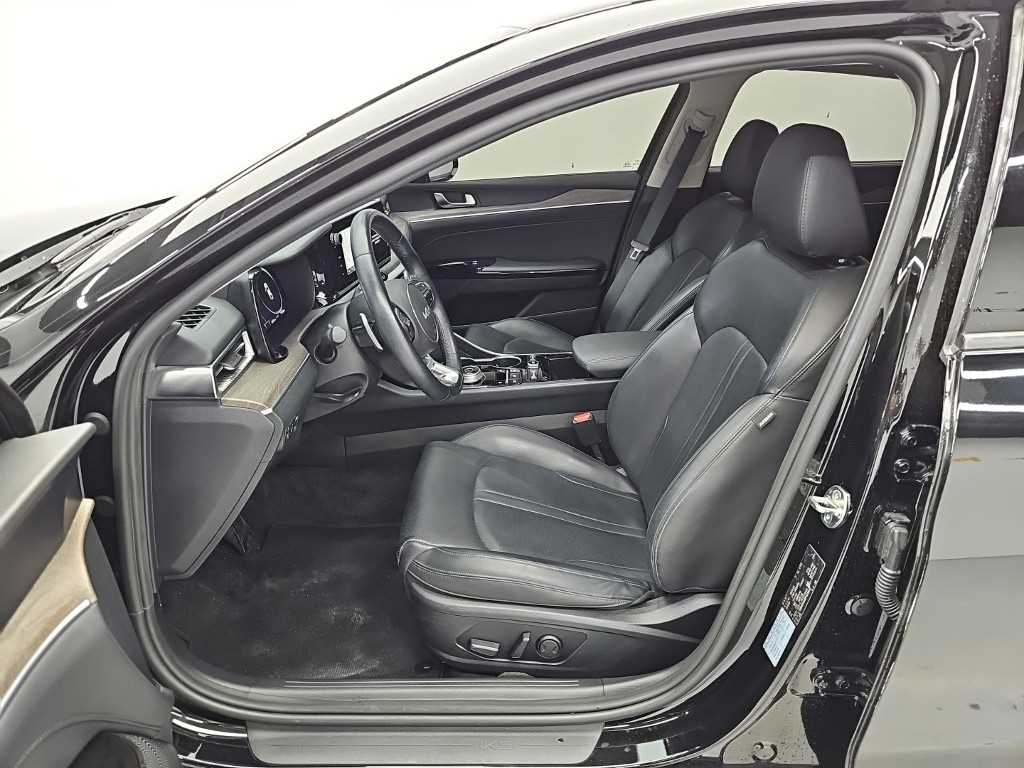 Kia K5 — photo 11