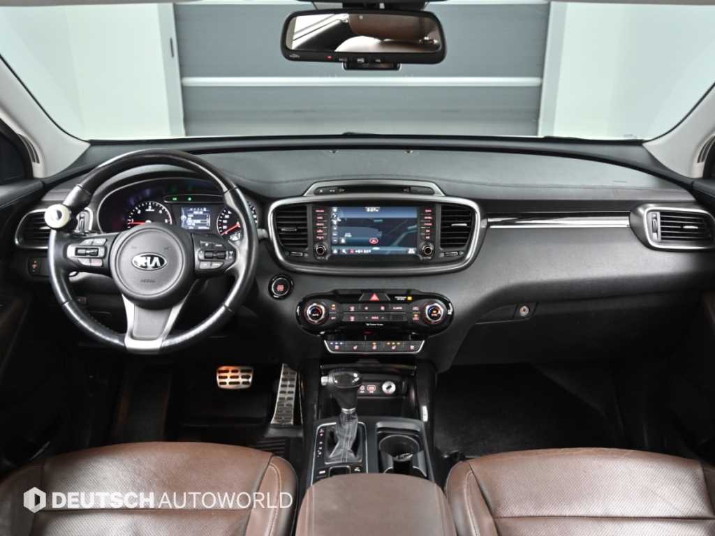 Kia Sorento — photo 07