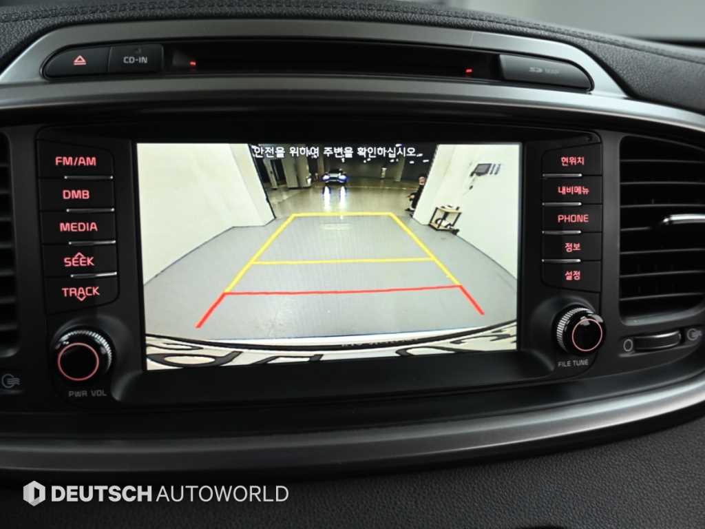 Kia Sorento — photo 15