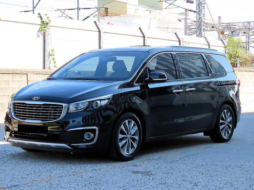 Kia Carnival — photo 02