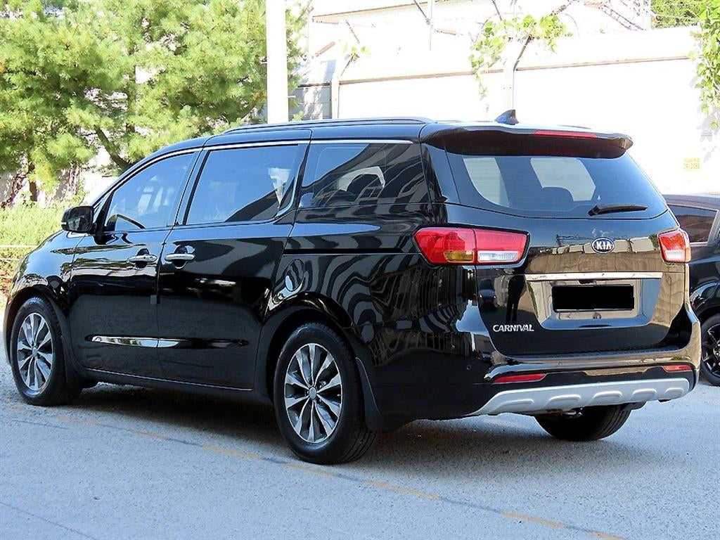 Kia Carnival — photo 03