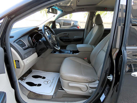 Kia Carnival — photo 05