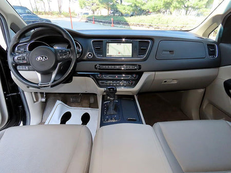 Kia Carnival — photo 08