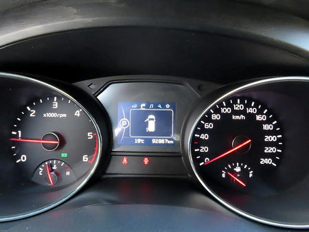Kia Carnival — photo 10