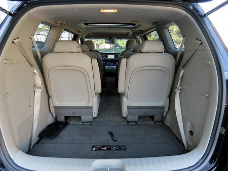 Kia Carnival — photo 17