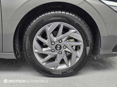 Hyundai Avante — photo 05