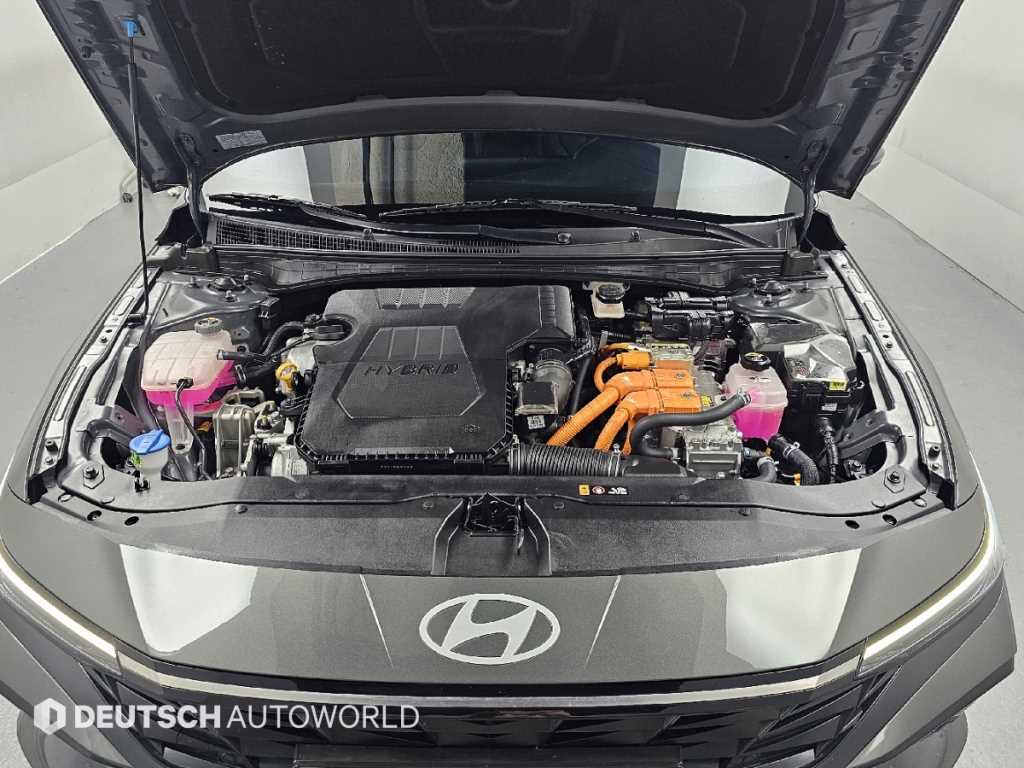Hyundai Avante — photo 06