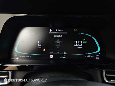 Hyundai Avante — photo 08
