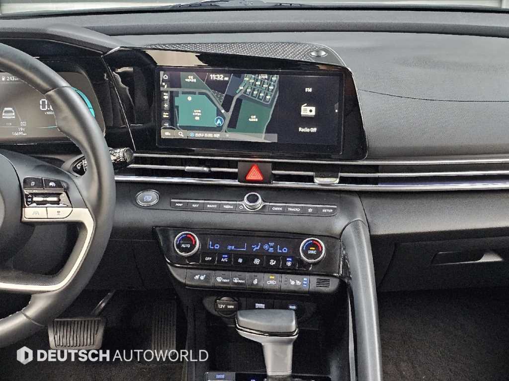 Hyundai Avante — photo 14