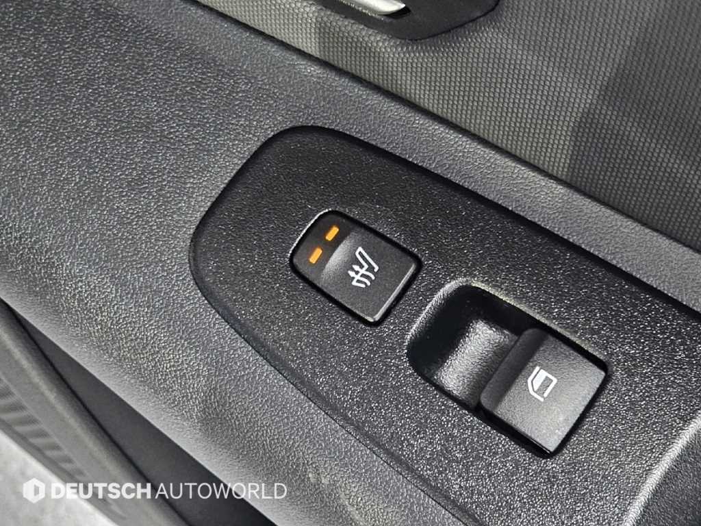 Hyundai Avante — photo 16
