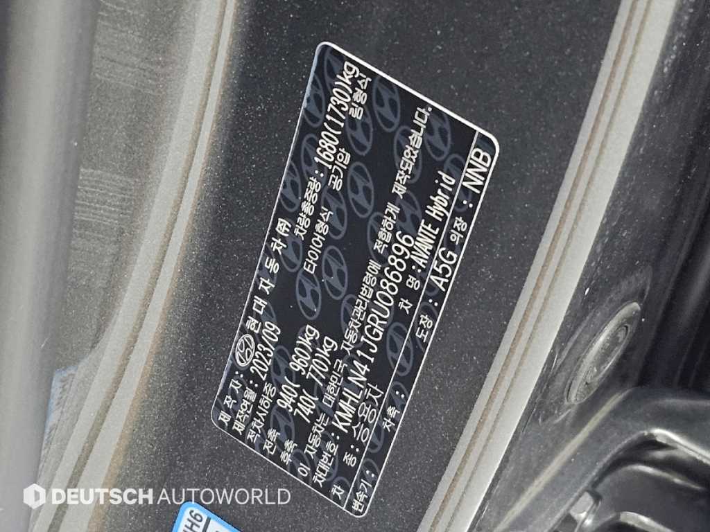 Hyundai Avante — photo 20