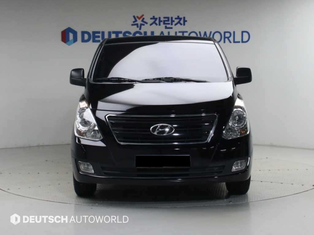 Hyundai Starex — photo 03