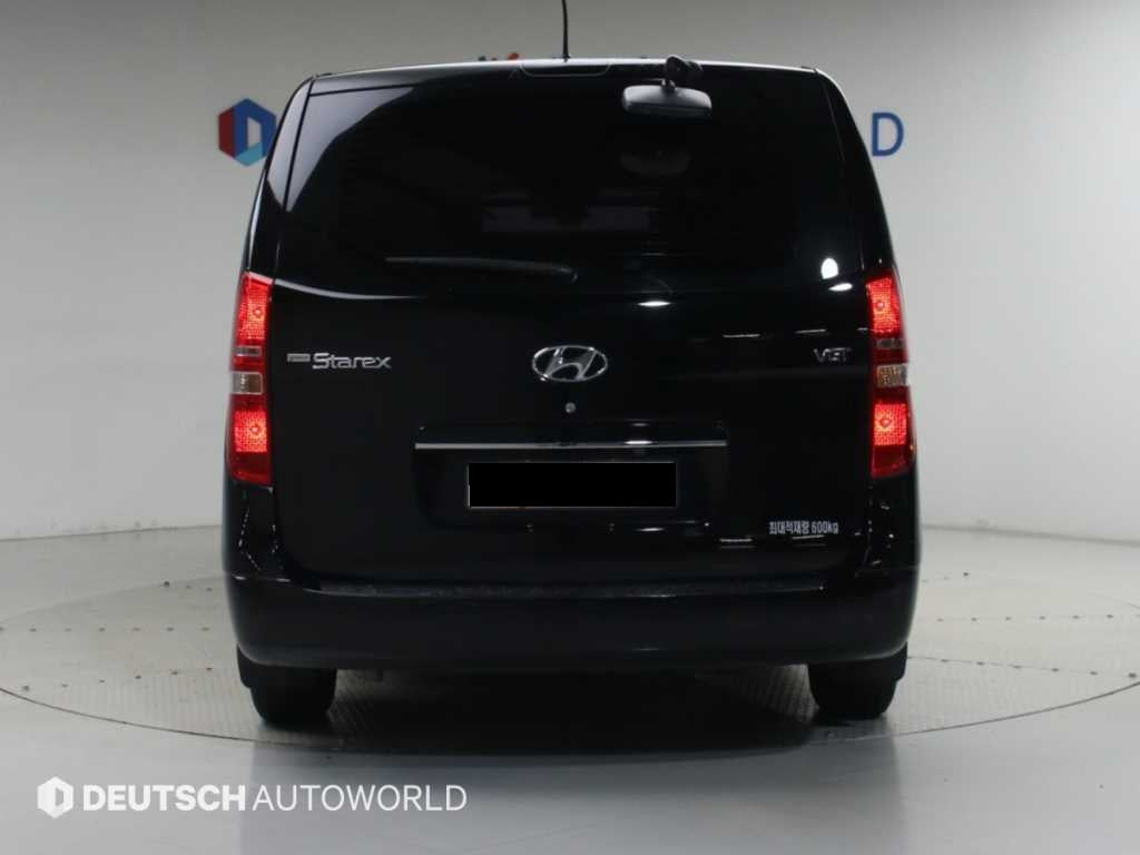 Hyundai Starex — photo 04