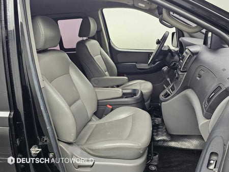 Hyundai Starex — photo 10